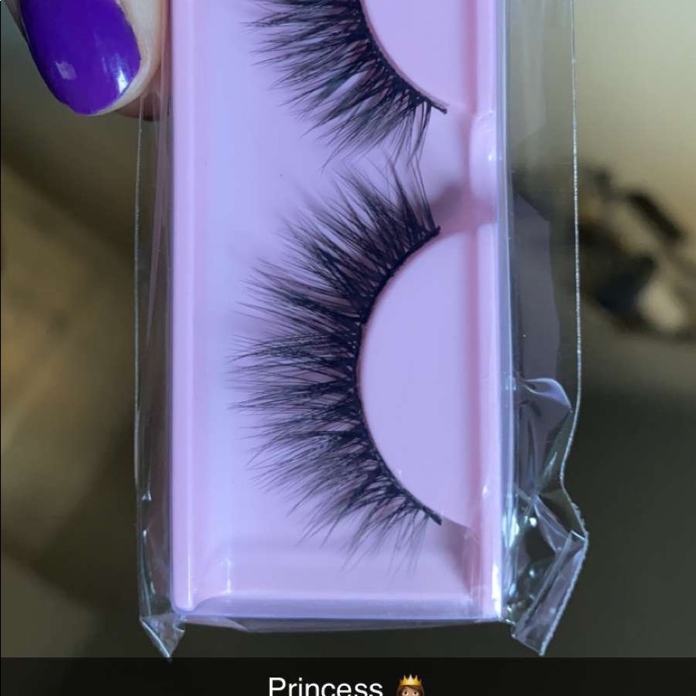 Lashes